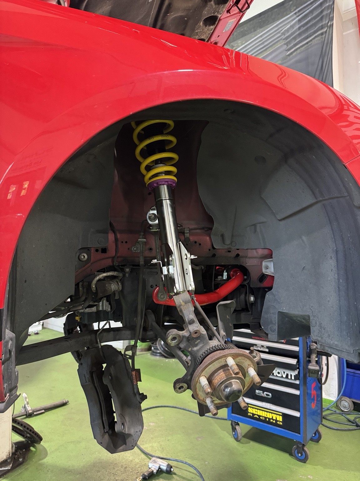 Mustang Fahrwerk beim fachgerechten Einbau