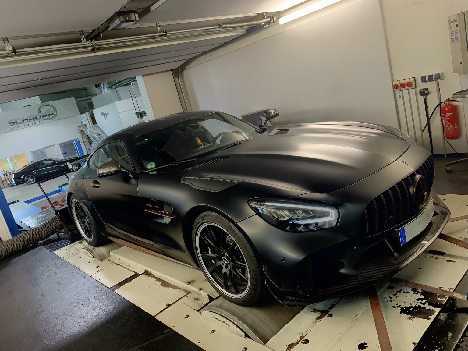 Mercedes-AMG GT auf dem Leistungsprüfstand bei Schropp Tuning